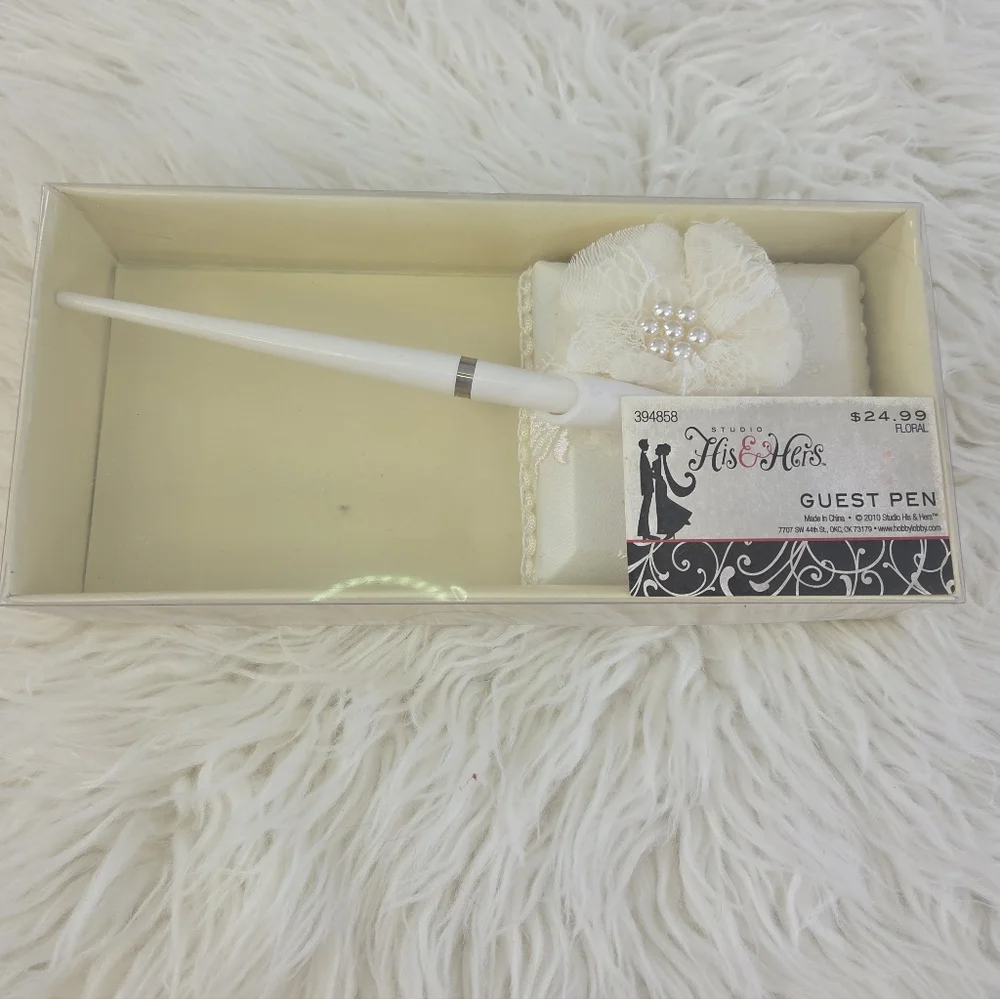 Studio His And Hers Lace Embellished Guest Pen with Floral Holder